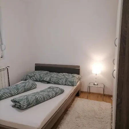 Airport Apartmán Surčin